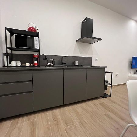 Citywise Vittorio - Independent Apartment Near Bari Central Station מראה חיצוני תמונה