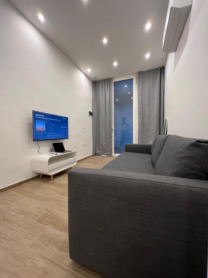 Citywise Vittorio - Independent Apartment Near Bari Central Station מראה חיצוני תמונה