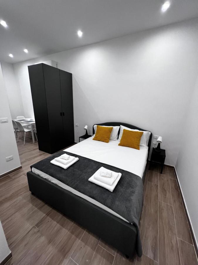 Citywise Vittorio - Independent Apartment Near Bari Central Station מראה חיצוני תמונה