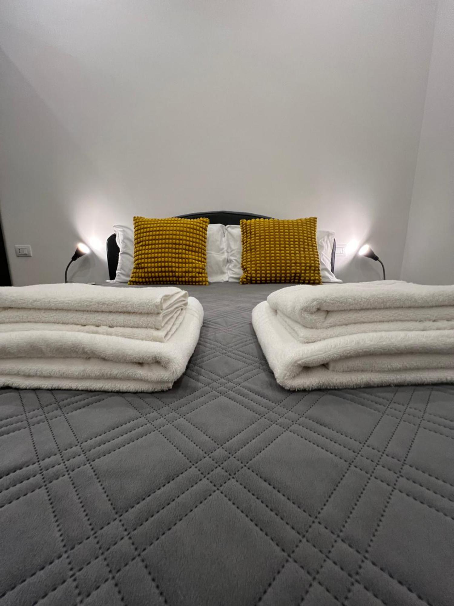 Citywise Vittorio - Independent Apartment Near Bari Central Station מראה חיצוני תמונה