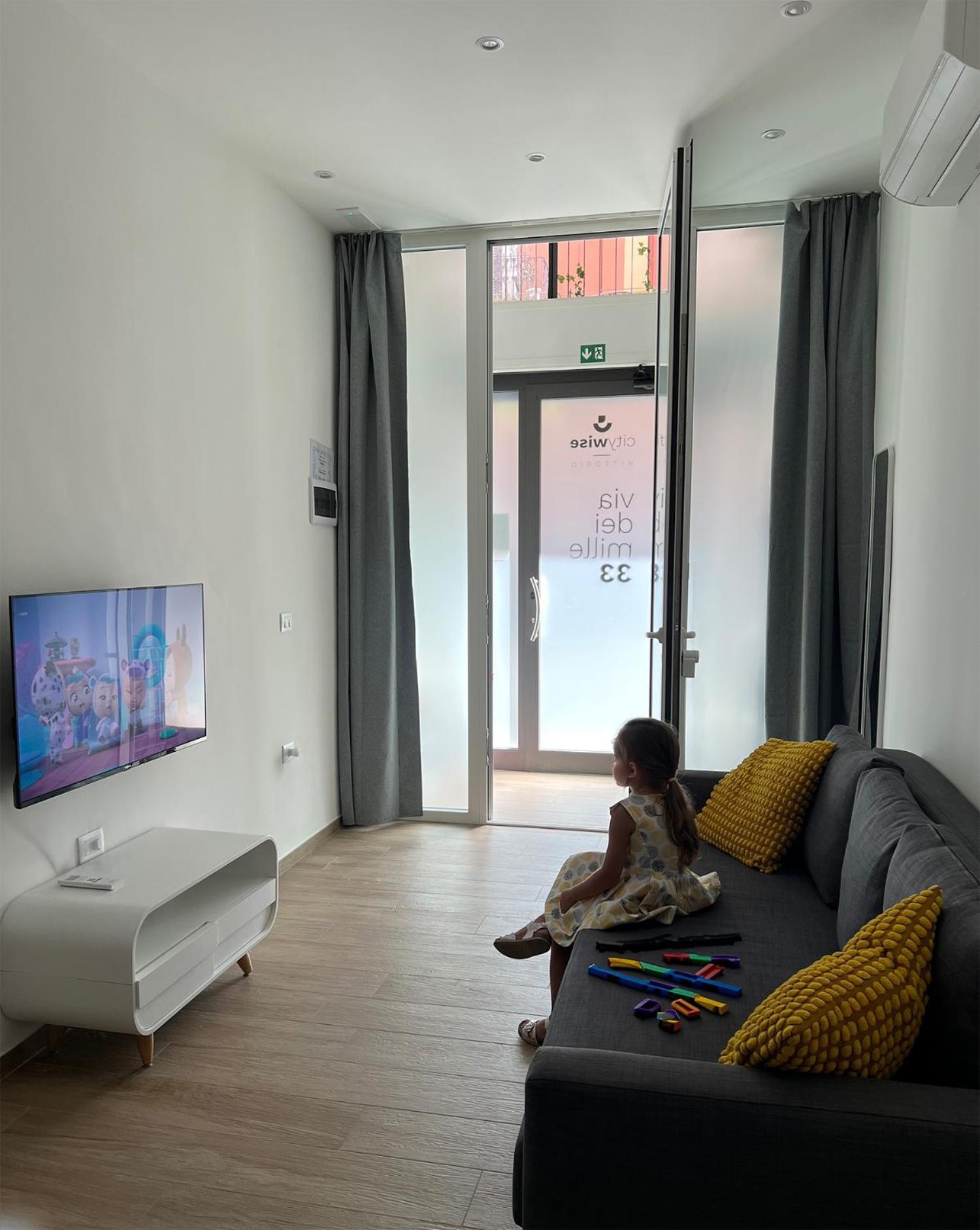 Citywise Vittorio - Independent Apartment Near Bari Central Station מראה חיצוני תמונה